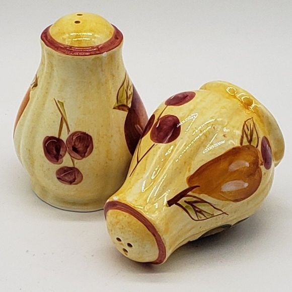 Yellow Red Variety Fruit Vintage Ceramic Salt & Pepper Shaker Set - Picture 2 of 11